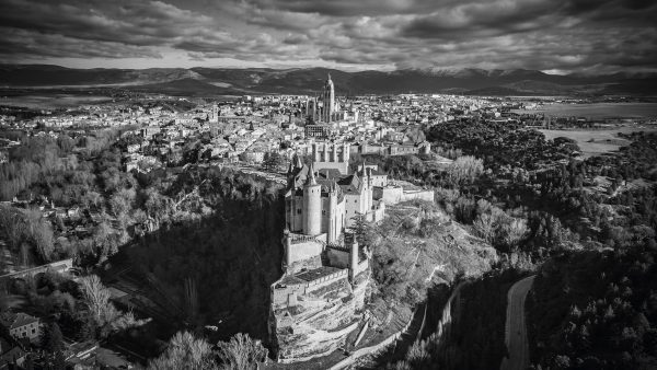 Vista aéra de Segovia - Alcazar, autor Enrique del Barrio B/N